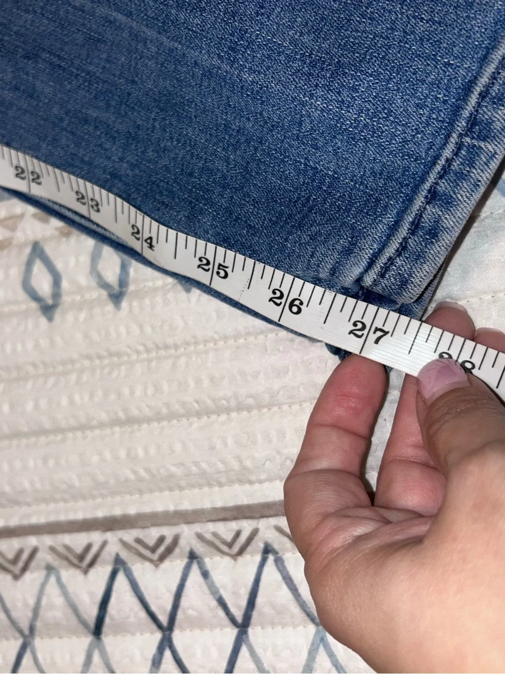 MOTHER The Mid Rise Dazzler Ankle Jeans - Blue size 25